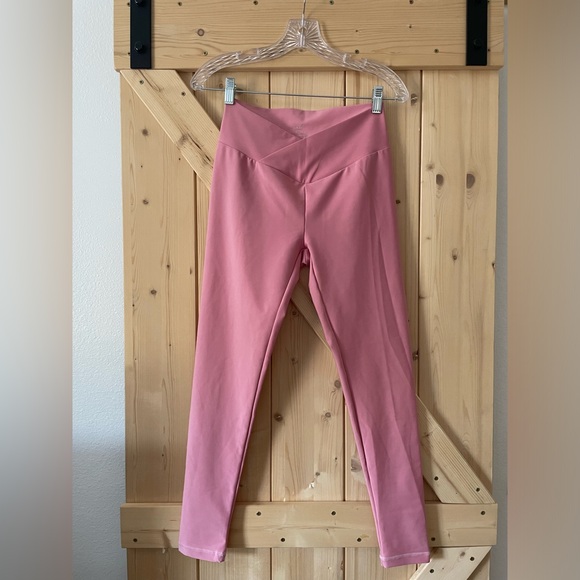 Pro-Fit Activewear Pants - ✅3/$20 Pro-Fit Activewear Leggings Size Medium